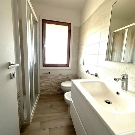 Bright Two-storey Flat * ביביונה