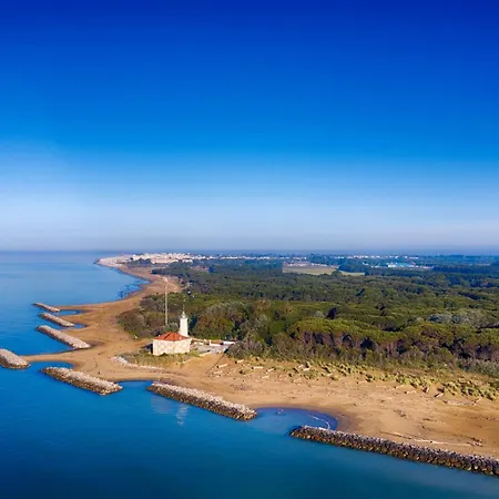 Bright Two-storey Flat * Bibione